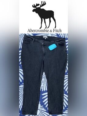🌺Abercrombie & Fitch The 90’s Slim Straight Ultra High Rise Jeans “Curve Love”